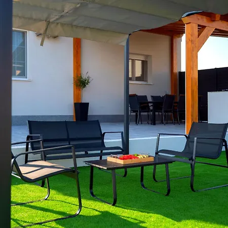 Holiday home House Luni Brodarica (Sibenik-Knin)